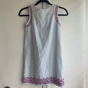 Vineyard Vines girls size 10 seersucker blue & white striped shift dress